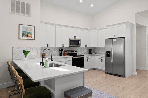 Villa ou maison à vendre à Palm Harbor, Floride: 4 chambres, 222.04 m2 № 1903771 - photo 6