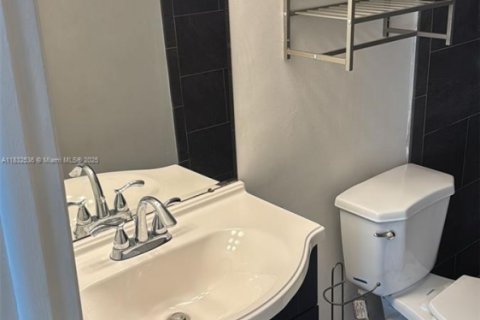 Снять в аренду кондоминиум в Майами-Бич, Флорида 1 спальня, 57.13м2, № 1957750 - фото 6