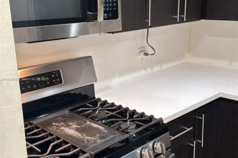 Снять в аренду кондоминиум в Майами-Бич, Флорида 1 спальня, 57.13м2, № 1957750 - фото 7