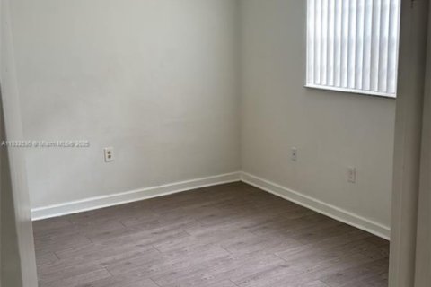 Снять в аренду кондоминиум в Майами-Бич, Флорида 1 спальня, 57.13м2, № 1957750 - фото 4