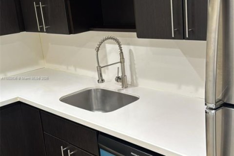 Снять в аренду кондоминиум в Майами-Бич, Флорида 1 спальня, 57.13м2, № 1957750 - фото 8