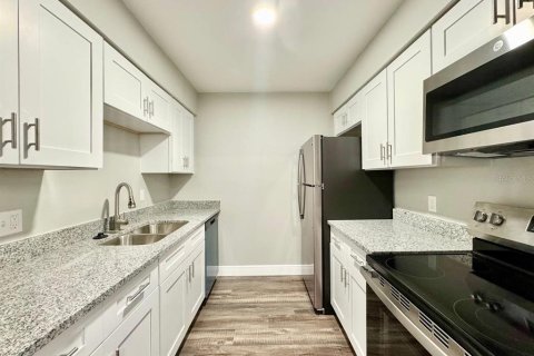 Condominio en venta en Tampa, Florida, 1 dormitorio, 70.61 m2 № 1841830 - foto 9