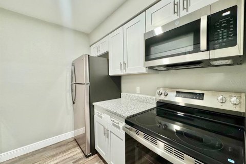 Condominio en venta en Tampa, Florida, 1 dormitorio, 70.61 m2 № 1841830 - foto 8