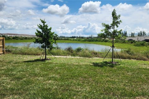 House in Homestead, Florida 4 bedrooms № 2013226 - photo 23