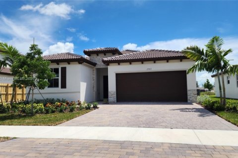 House in Homestead, Florida 4 bedrooms № 2013226 - photo 5