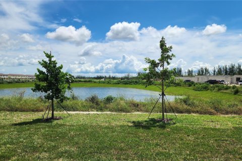 House in Homestead, Florida 4 bedrooms № 2013226 - photo 24