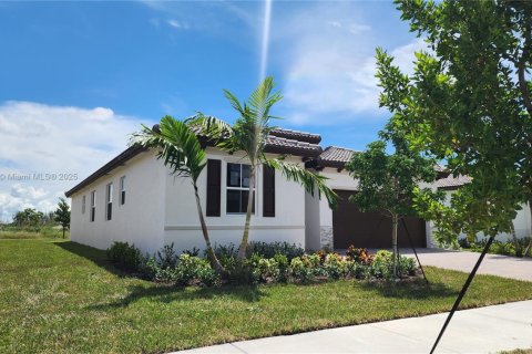 House in Homestead, Florida 4 bedrooms № 2013226 - photo 6