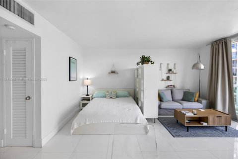 Copropriété à louer à Miami Beach, Floride: 50.45 m2 № 1967981 - photo 7