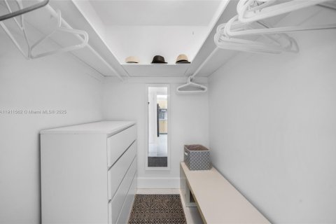 Copropriété à louer à Miami Beach, Floride: 50.45 m2 № 1967981 - photo 20