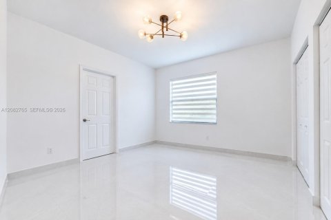 Casa en venta en Homestead, Florida, 3 dormitorios, 200.67 m2 № 2362915 - foto 11