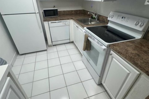 Copropriété à louer à Boca Raton, Floride: 2 chambres, 86.96 m2 № 2089482 - photo 8