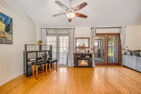 Villa ou maison à vendre à Orlando, Floride: 4 chambres, 171.4 m2 № 2234308 - photo 15