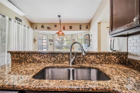 Villa ou maison à vendre à Orlando, Floride: 4 chambres, 171.4 m2 № 2234308 - photo 25