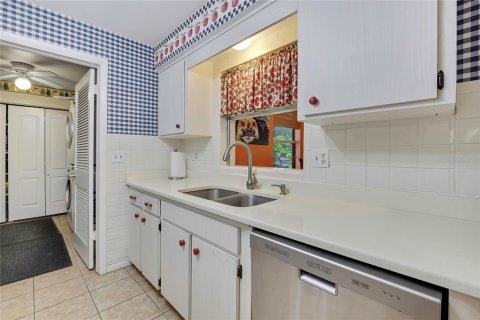 House in Beverly Hills, Florida 2 bedrooms, 103.31 sq.m. № 2142486 - photo 15