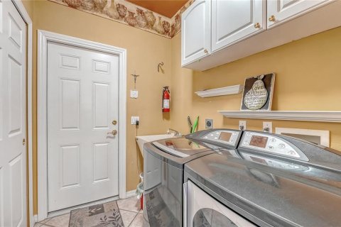 Villa ou maison à vendre à Bradenton, Floride: 4 chambres, 240.25 m2 № 2308307 - photo 19