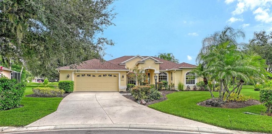 Villa ou maison à Bradenton, Floride 4 chambres, 240.25 m2 № 2308307