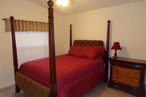 Villa ou maison à louer à Punta Gorda, Floride: 2 chambres, 134.8 m2 № 2108323 - photo 13