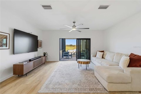 Townhouse in Sarasota, Florida 3 bedrooms, 151.99 sq.m. № 2391555 - photo 28