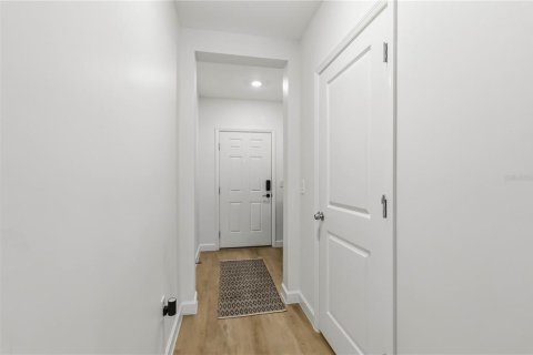 Townhouse in Sarasota, Florida 3 bedrooms, 151.99 sq.m. № 2391555 - photo 29