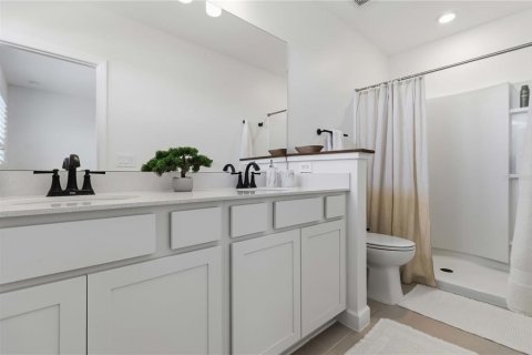 Townhouse in Sarasota, Florida 3 bedrooms, 151.99 sq.m. № 2391555 - photo 7