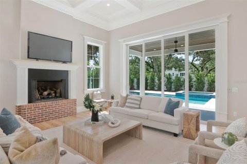 House in Tampa, Florida 5 bedrooms, 691.01 sq.m. № 2395893 - photo 21