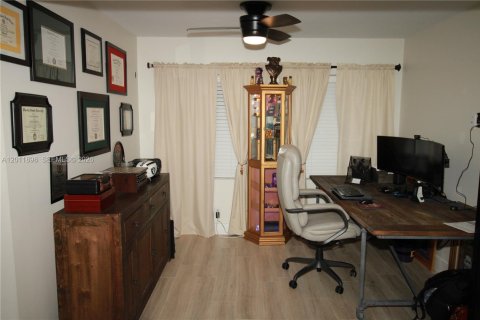 House in Boynton Beach, Florida 2 bedrooms, 132.66 sq.m. № 2074916 - photo 10