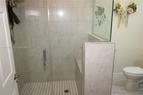 House in Boynton Beach, Florida 2 bedrooms, 132.66 sq.m. № 2074916 - photo 17