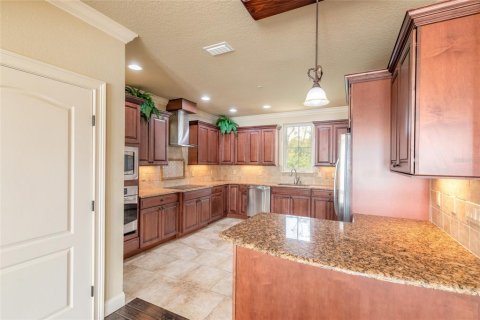 Condo in Port Orange, Florida, 4 bedrooms  № 2128999 - photo 13
