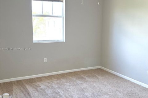 Снять в аренду виллу или дом в Хомстед, Флорида 4 спальни, 232.16м2, № 2033347 - фото 24