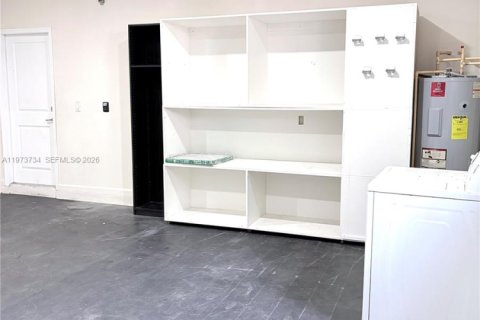 Снять в аренду виллу или дом в Хомстед, Флорида 4 спальни, 232.16м2, № 2033347 - фото 18