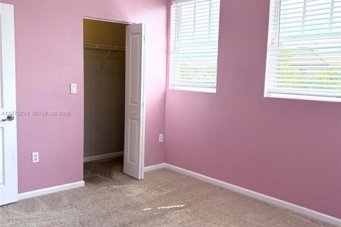 Снять в аренду виллу или дом в Хомстед, Флорида 4 спальни, 232.16м2, № 2033347 - фото 28