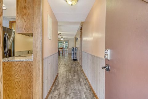 Condo in Bradenton, Florida, 2 bedrooms  № 1873858 - photo 7