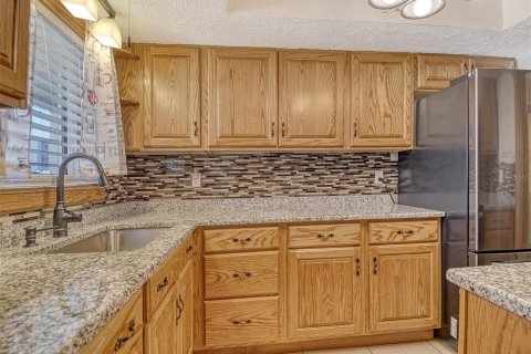 Condo in Bradenton, Florida, 2 bedrooms  № 1873858 - photo 21