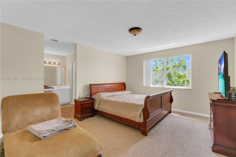 Casa en venta en Sunrise, Florida, 4 dormitorios, 191.84 m2 № 2074988 - foto 9