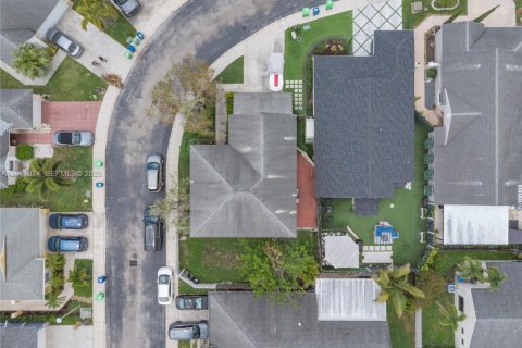 Casa en venta en Sunrise, Florida, 4 dormitorios, 191.84 m2 № 2074988 - foto 30