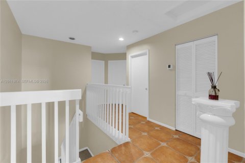 Casa en venta en Sunrise, Florida, 4 dormitorios, 191.84 m2 № 2074988 - foto 25