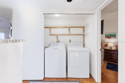 Купить кондоминиум в Энглвуд, Флорида 5 комнат, 101.54м2, № 2093810 - фото 27