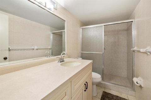 Снять в аренду кондоминиум в Холливуд, Флорида 2 спальни, 123.93м2, № 1975040 - фото 17