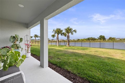 House in Parrish, Florida 3 bedrooms, 178.19 sq.m. № 2393435 - photo 26