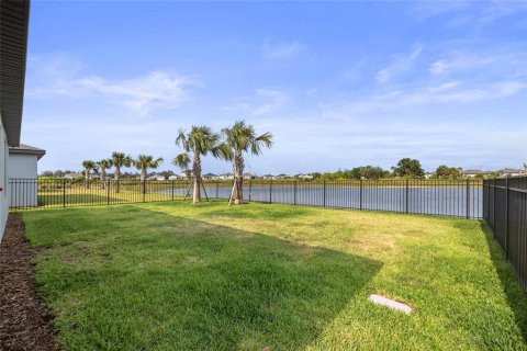 House in Parrish, Florida 3 bedrooms, 178.19 sq.m. № 2393435 - photo 28