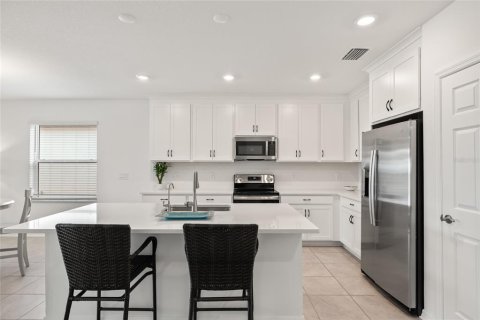 House in Parrish, Florida 3 bedrooms, 178.19 sq.m. № 2393435 - photo 4