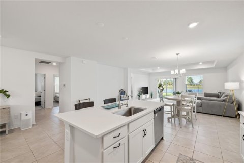 House in Parrish, Florida 3 bedrooms, 178.19 sq.m. № 2393435 - photo 7
