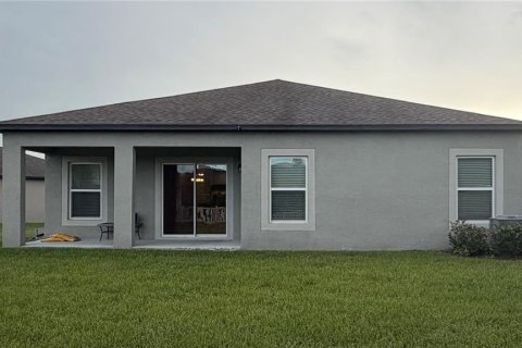 House in Spring Hill, Florida 4 bedrooms, 194.91 sq.m. № 2377679 - photo 17