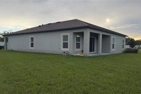 House in Spring Hill, Florida 4 bedrooms, 194.91 sq.m. № 2377679 - photo 16