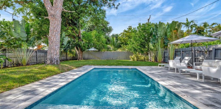 Villa ou maison à Fort Lauderdale, Floride 3 chambres, 124.3 m2 № 1951631