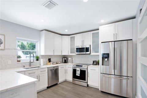 Villa ou maison à vendre à Fort Lauderdale, Floride: 3 chambres, 124.3 m2 № 1951631 - photo 14