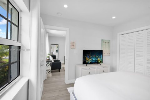 Villa ou maison à vendre à Fort Lauderdale, Floride: 3 chambres, 124.3 m2 № 1951631 - photo 16