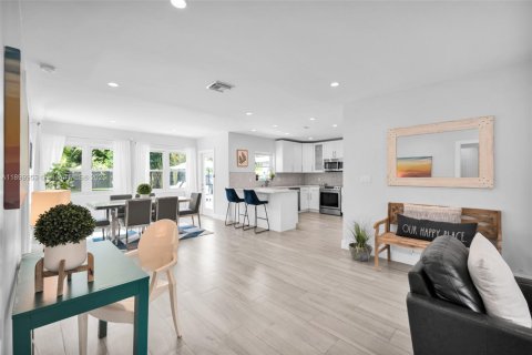Villa ou maison à vendre à Fort Lauderdale, Floride: 3 chambres, 124.3 m2 № 1951631 - photo 10