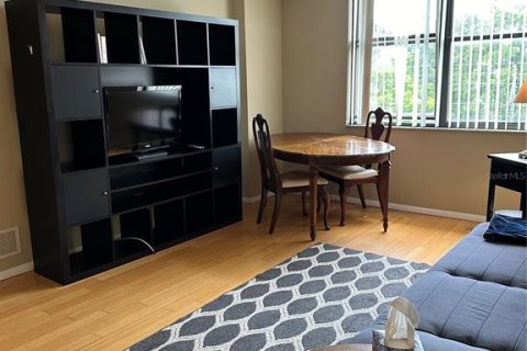 Condo in Clearwater, Florida, 1 bedroom  № 1846989 - photo 7