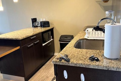 Condo in Clearwater, Florida, 1 bedroom  № 1846989 - photo 3